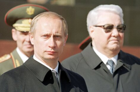 Vladimir Putin and the first President of Russia Boris Yeltsin, May 9, 2000
